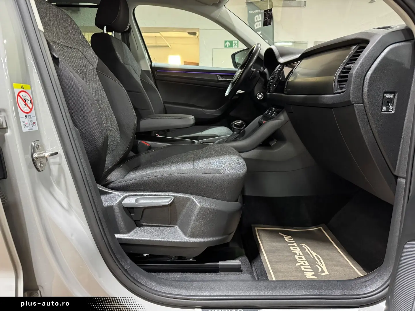 SKODA Kodiaq Clever2.0TDI DSG AHK 360CAM ACC 4xSHZ 19