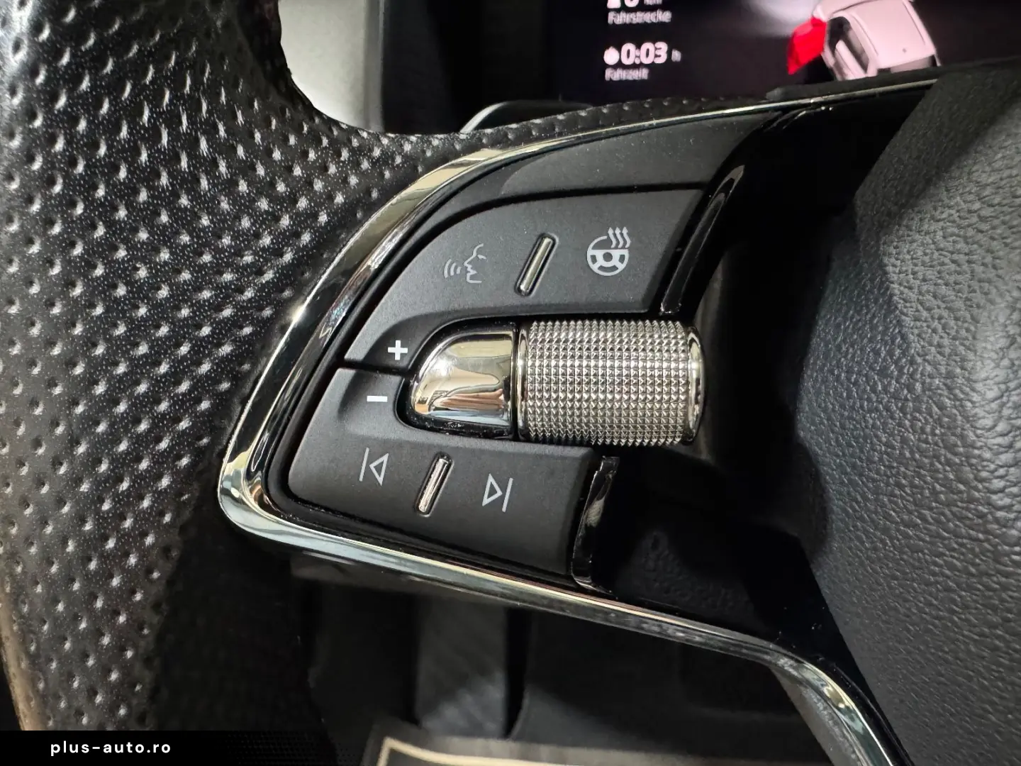 SKODA Kodiaq Clever2.0TDI DSG AHK 360CAM ACC 4xSHZ 19