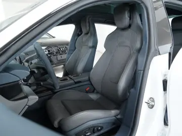 PORSCHE Taycan 4S SportDesign Matrix Chrono Display HUD