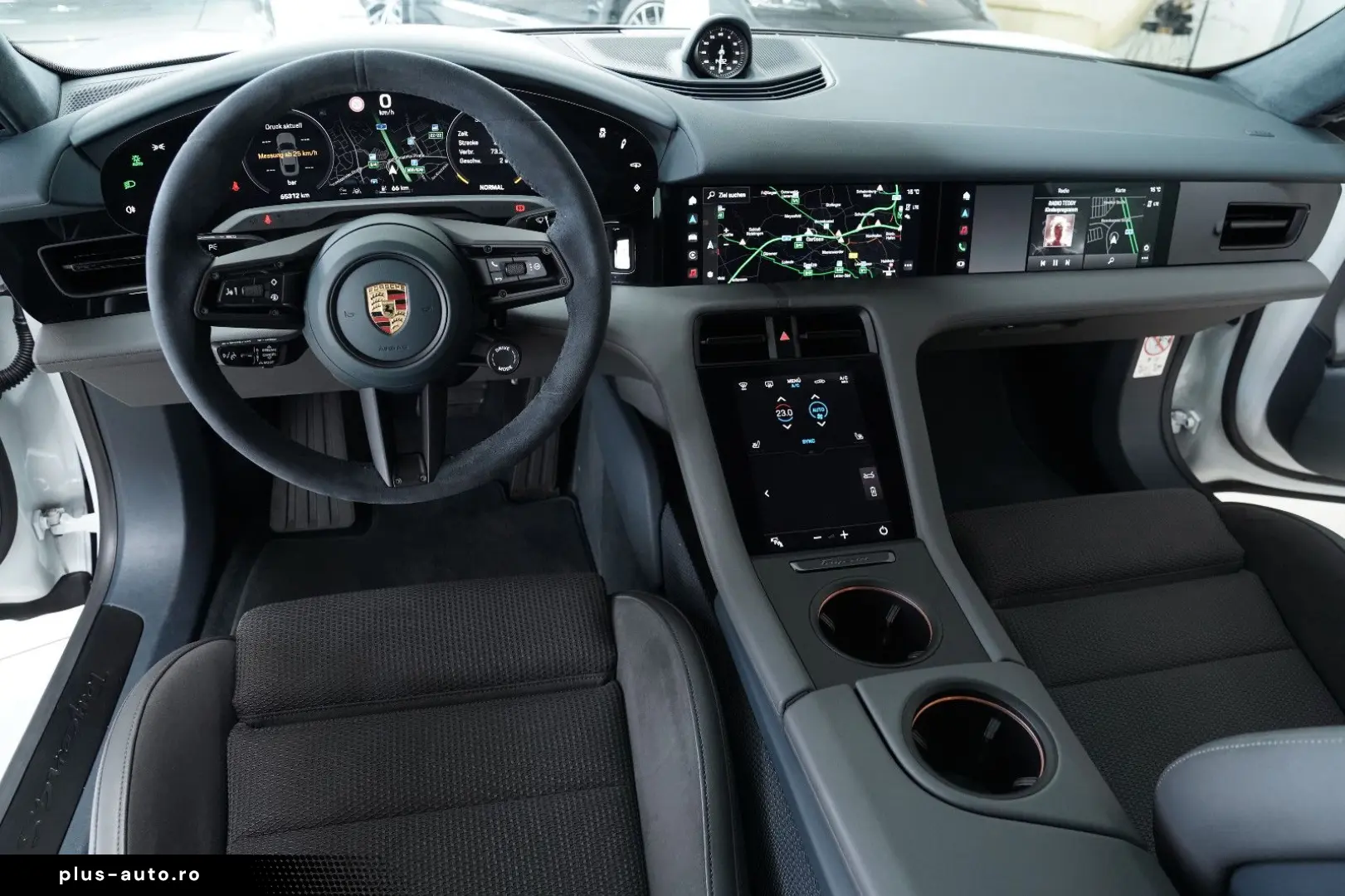 PORSCHE Taycan 4S SportDesign Matrix Chrono Display HUD