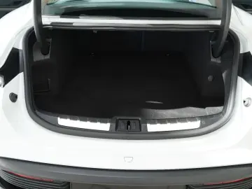 PORSCHE Taycan 4S SportDesign Matrix Chrono Display HUD