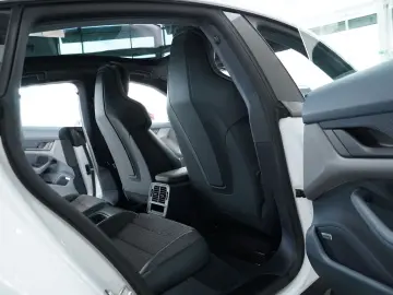 PORSCHE Taycan 4S SportDesign Matrix Chrono Display HUD