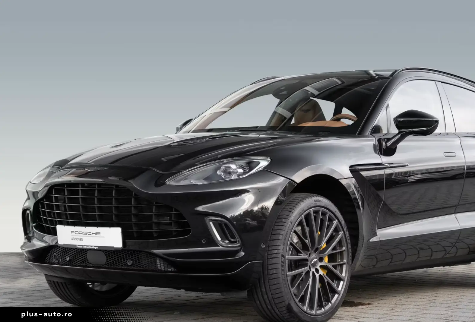 ASTON MARTIN DBX V8 4.0 360-Kamera Sitzbelüftung Sattelbraun