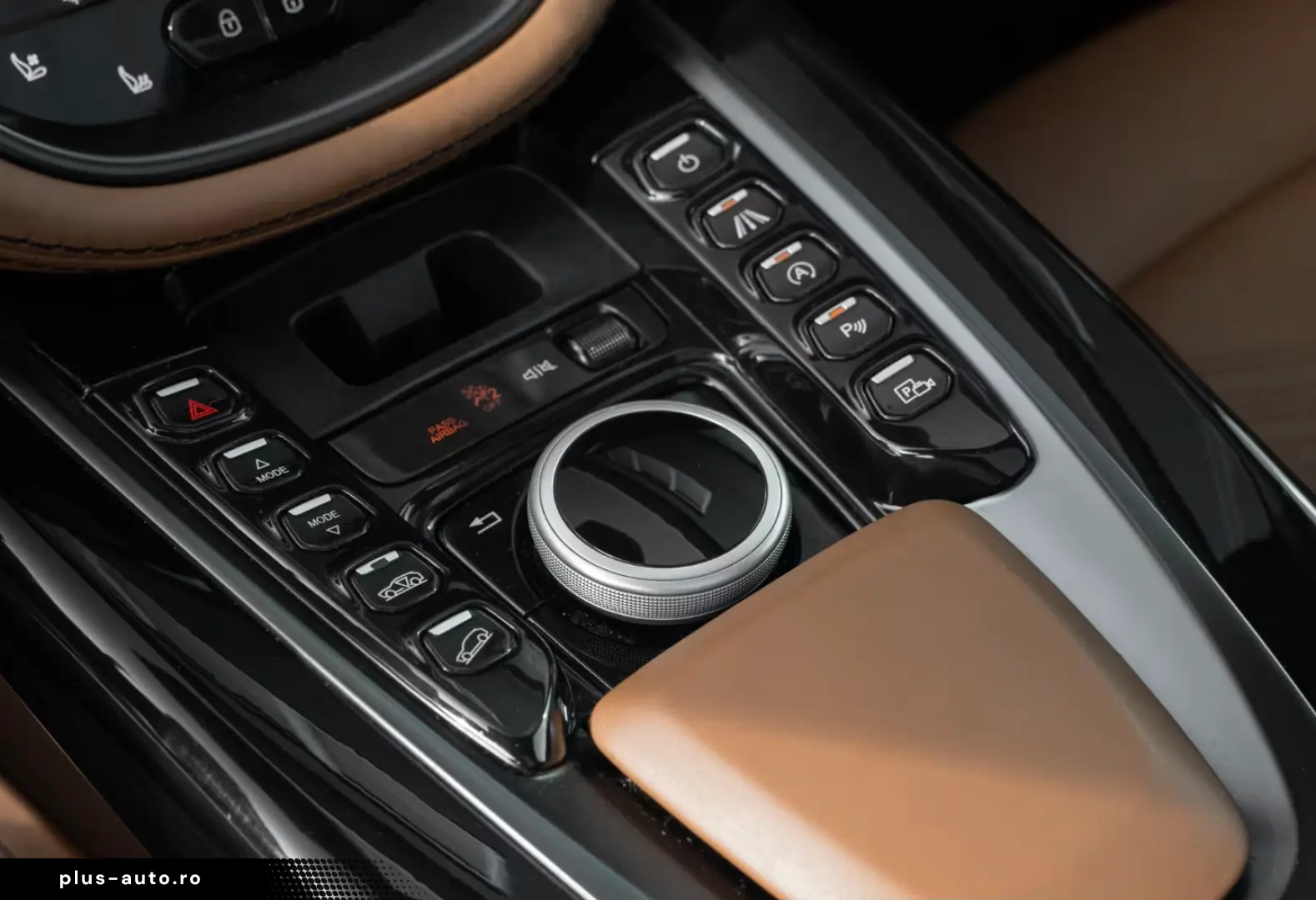 ASTON MARTIN DBX V8 4.0 360-Kamera Sitzbelüftung Sattelbraun