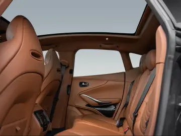 ASTON MARTIN DBX V8 4.0 360-Kamera Sitzbelüftung Sattelbraun