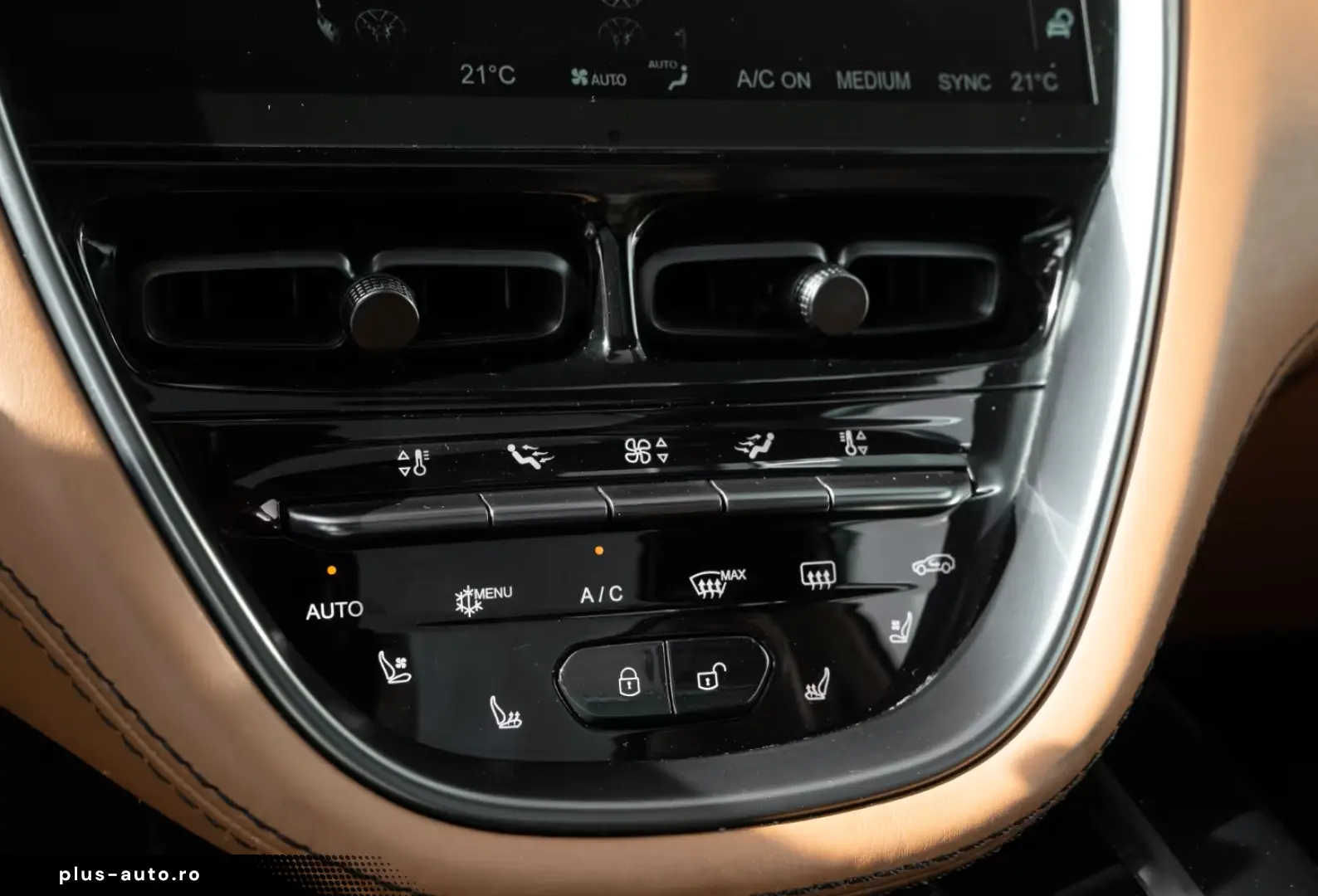 ASTON MARTIN DBX V8 4.0 360-Kamera Sitzbelüftung Sattelbraun