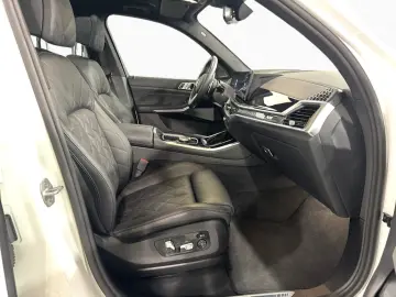 BMW X5 xD30d M SPORT SoftClose Ventilation