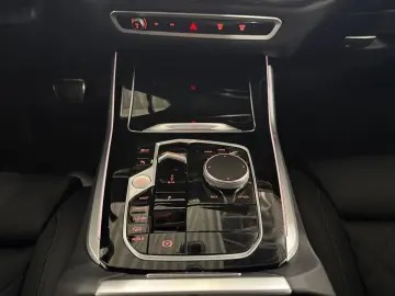 BMW X5 xD30d M SPORT SoftClose Ventilation