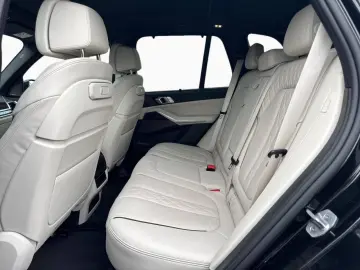 BMW X5 xDr 30d M Sport SoftClose Ventilation AuxHeat