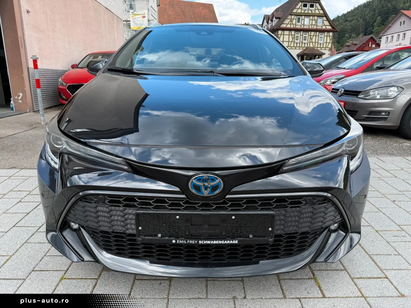 TOYOTA Corolla Touring Sports Hybrid Team D