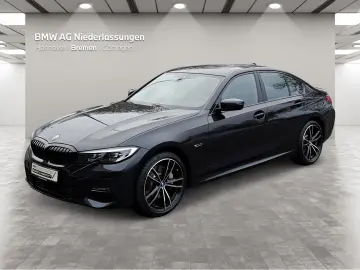 BMW 330e xDrive Limousine M Sport LiveCockpitProf
