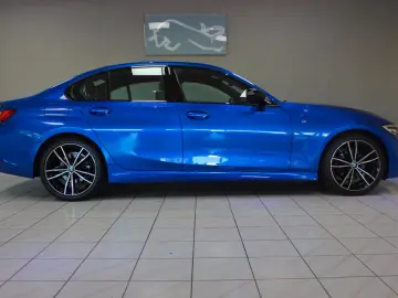 BMW 320dA xDrive LIMO-M-SPORTPAKET UNFALLFREI DEUTSC