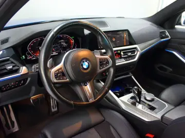 BMW 320dA xDrive LIMO-M-SPORTPAKET UNFALLFREI DEUTSC