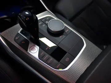 BMW 320dA xDrive LIMO-M-SPORTPAKET UNFALLFREI DEUTSC