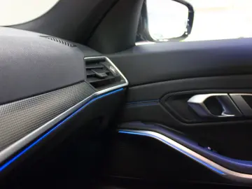 BMW 320dA xDrive LIMO-M-SPORTPAKET UNFALLFREI DEUTSC