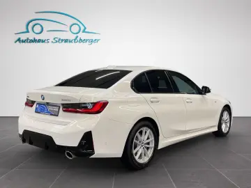 BMW 320xi Lim. M Sport ACC HiFi SHZ HUD KZU QI 360