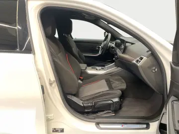 BMW 320xi Lim. M Sport ACC HiFi SHZ HUD KZU QI 360