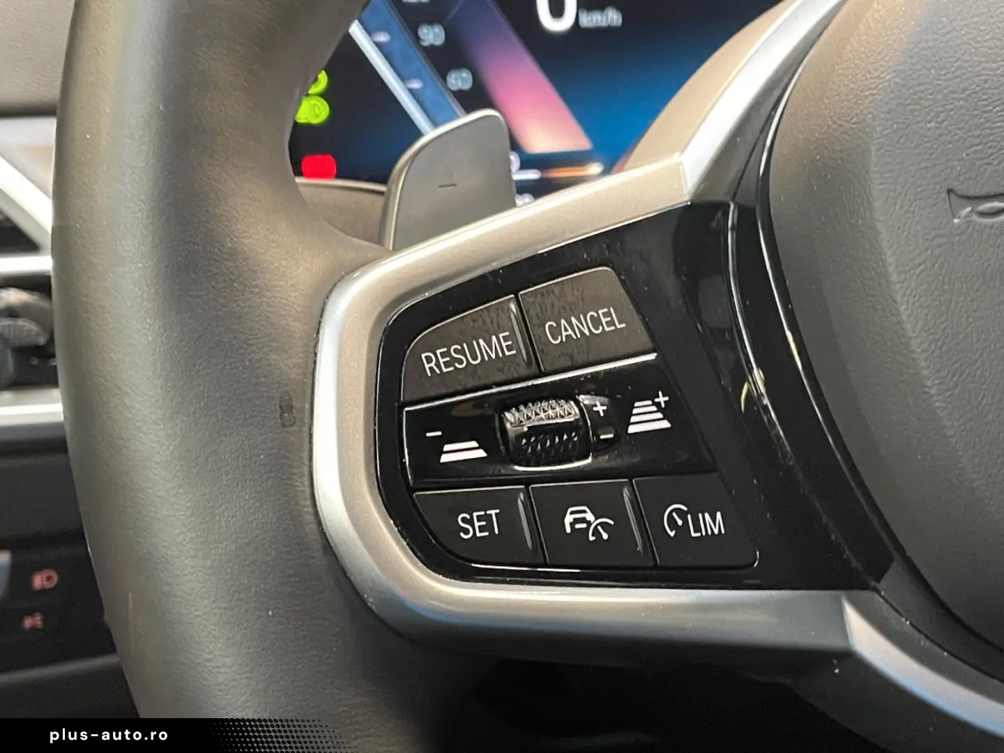 BMW 320xi Lim. M Sport ACC HiFi SHZ HUD KZU QI 360