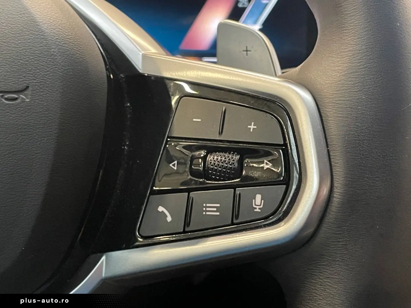 BMW 320xi Lim. M Sport ACC HiFi SHZ HUD KZU QI 360