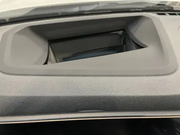 BMW 320xi Lim. M Sport ACC HiFi SHZ HUD KZU QI 360