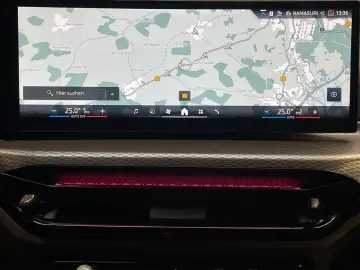 BMW 320xi Lim. M Sport ACC HiFi SHZ HUD KZU QI 360