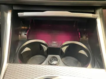 BMW 320xi Lim. M Sport ACC HiFi SHZ HUD KZU QI 360