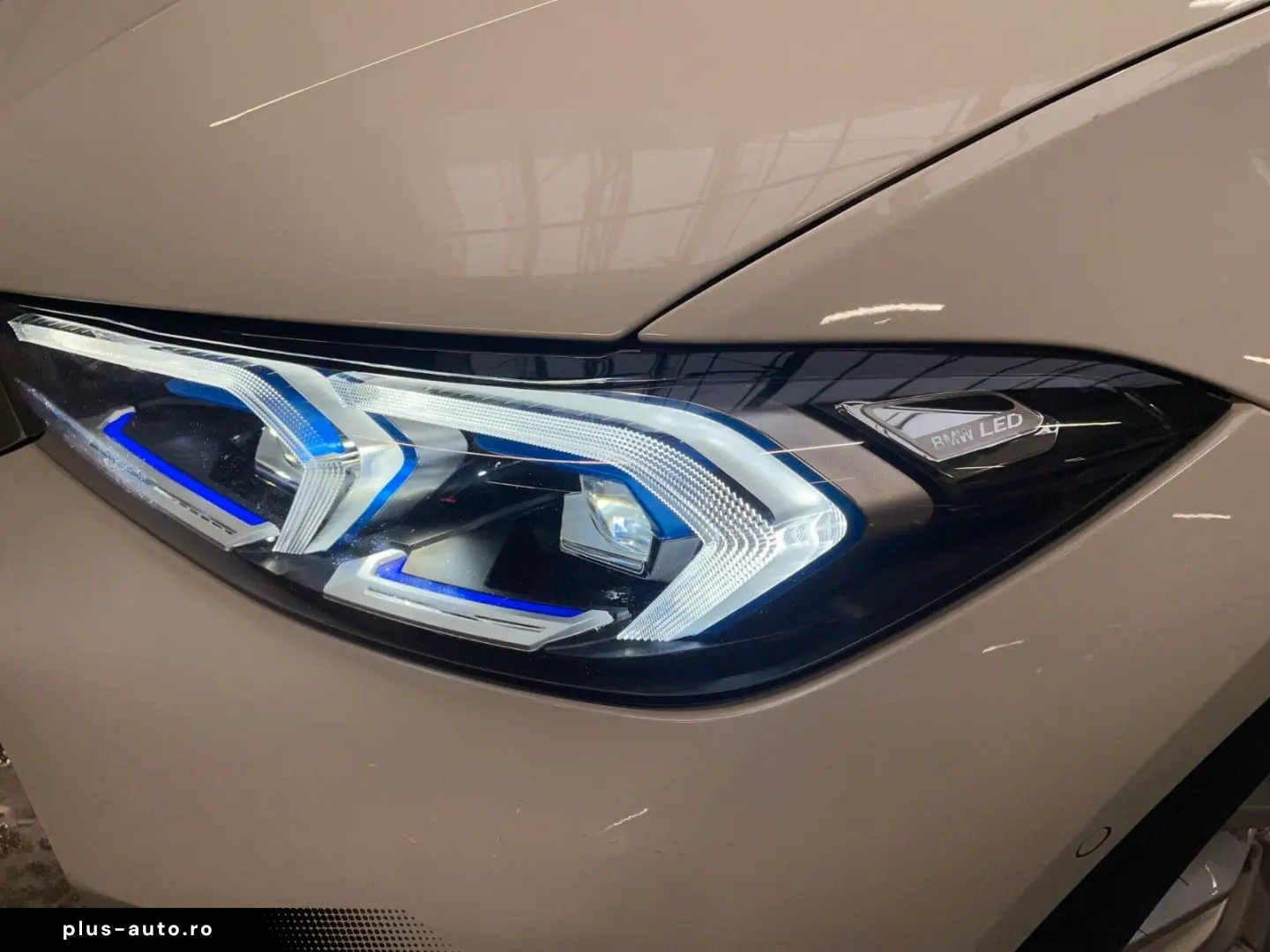 BMW 320xi Lim. M Sport ACC HiFi SHZ HUD KZU QI 360