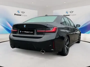 BMW 320d xDrive Limousine HEAD-UP RFK XDRIVE LED SHZ