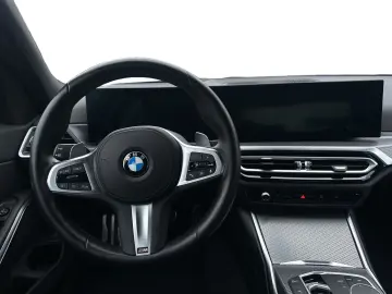 BMW 320d xDrive Limousine HEAD-UP RFK XDRIVE LED SHZ