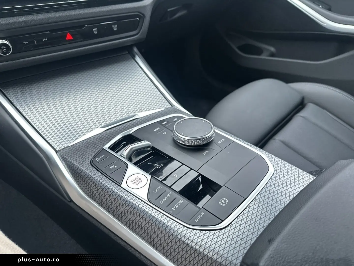 BMW 320d xDrive Limousine HEAD-UP RFK XDRIVE LED SHZ