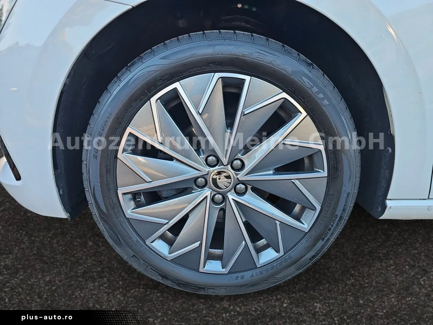 SKODA Scala Tour SHZ AHK LED PDC LaneAssis AUTO