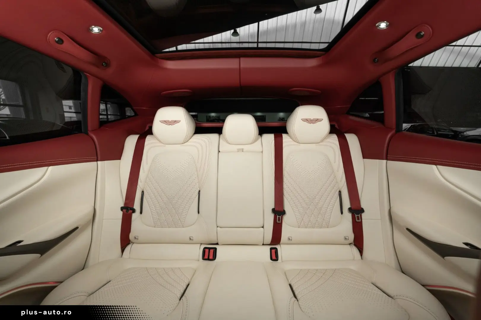 ASTON MARTIN DBX 4.0 V8 #Exclusive Farbkombi #deutsches Fzg.