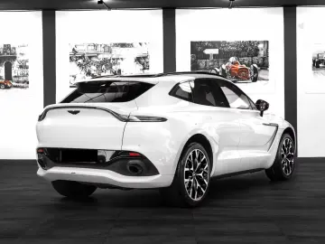 ASTON MARTIN DBX 4.0 V8 #Exclusive Farbkombi #deutsches Fzg.