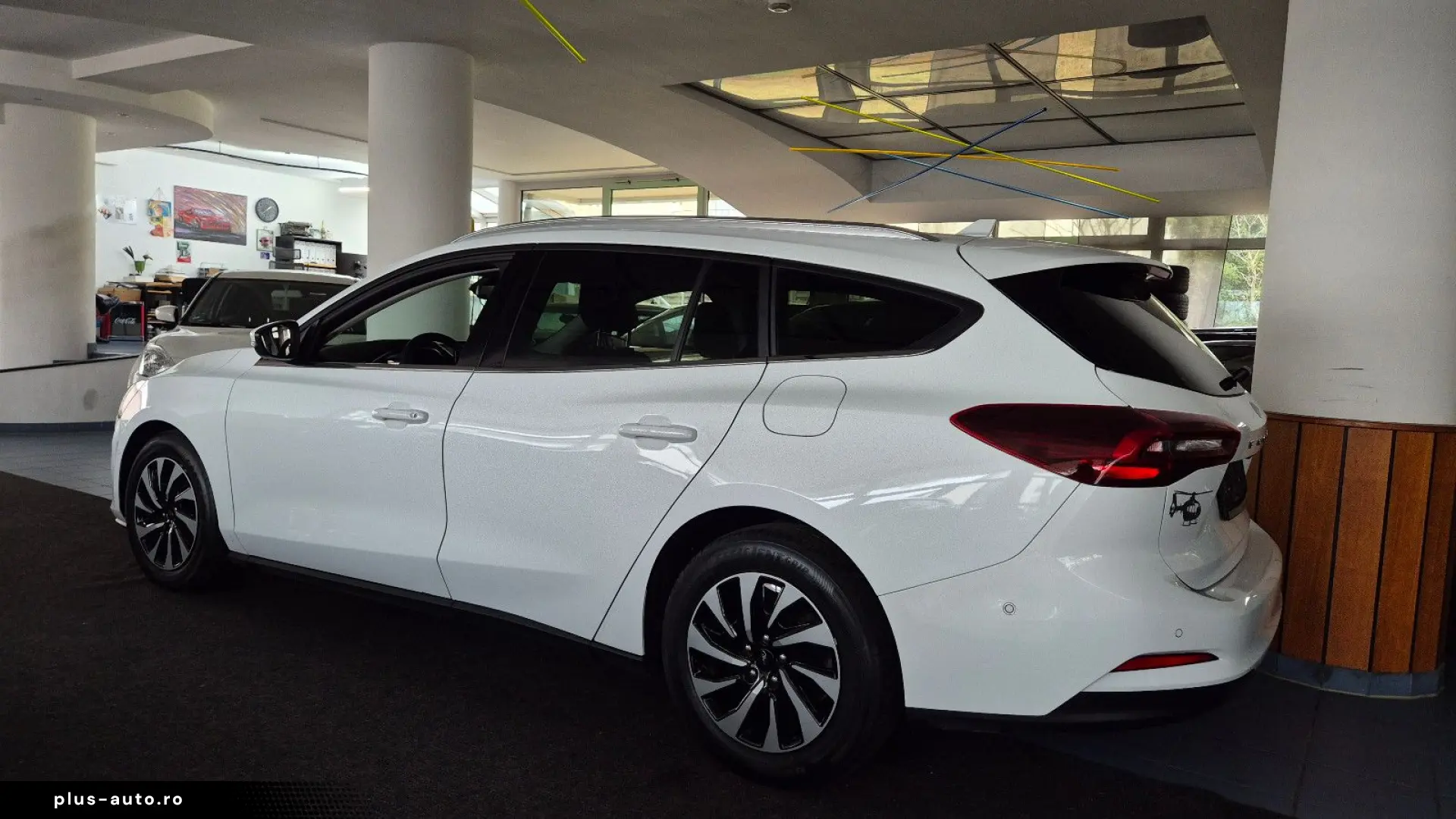 FORD Focus Titanium ACC Matrix Navi RFK SHZ Spur Tot