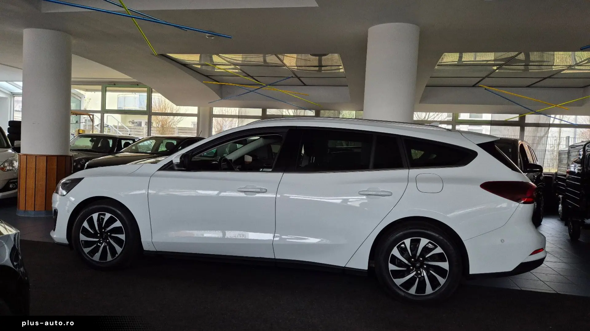 FORD Focus Titanium ACC Matrix Navi RFK SHZ Spur Tot