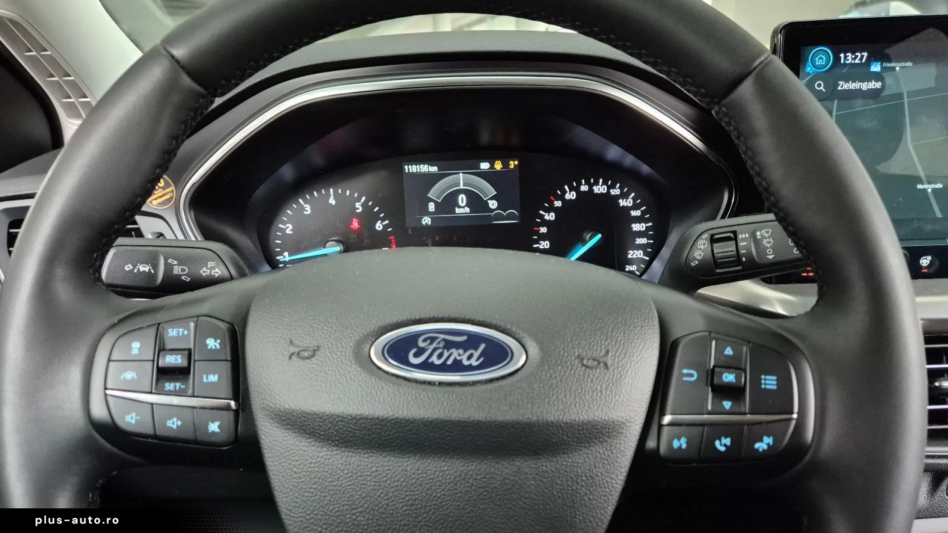 FORD Focus Titanium ACC Matrix Navi RFK SHZ Spur Tot