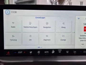 FORD Focus Titanium ACC Matrix Navi RFK SHZ Spur Tot