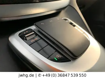 MERCEDES-BENZ V 220d Kompakt