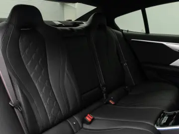 BMW M8 Competition xD GranCoupé B&W Keramik MegaVoll