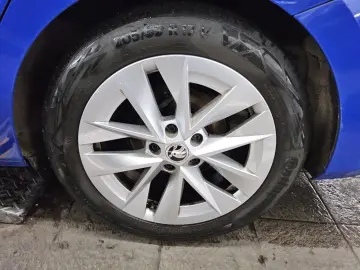 SKODA Octavia Kombi 2.0 TDI Style Navi LED vc HuD ACC