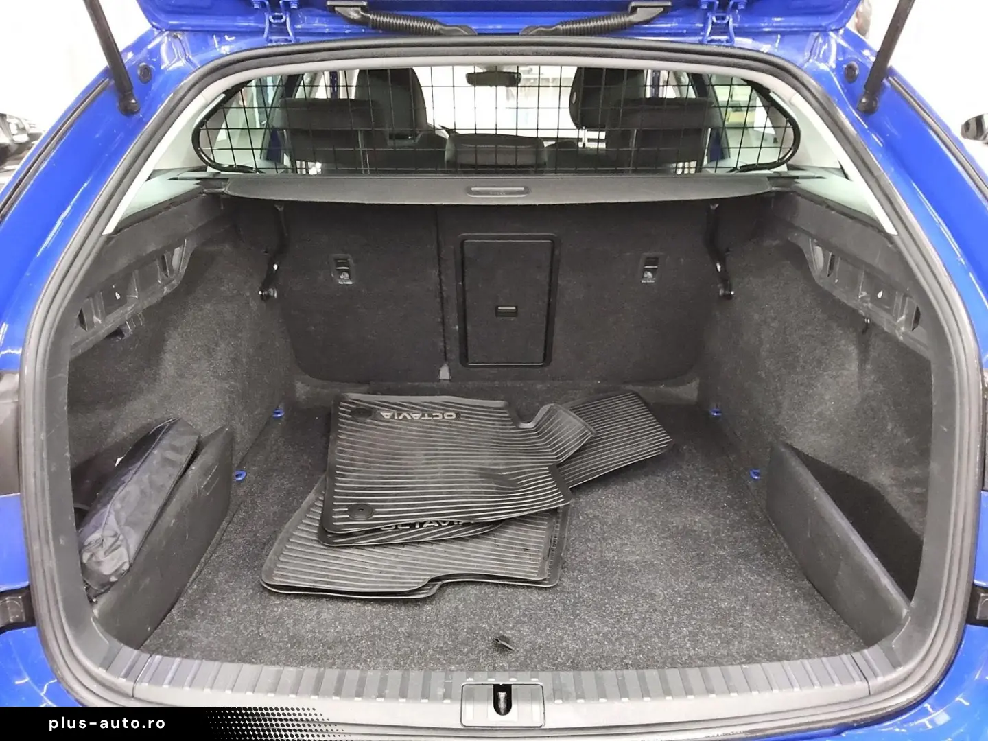 SKODA Octavia Kombi 2.0 TDI Style Navi LED vc HuD ACC