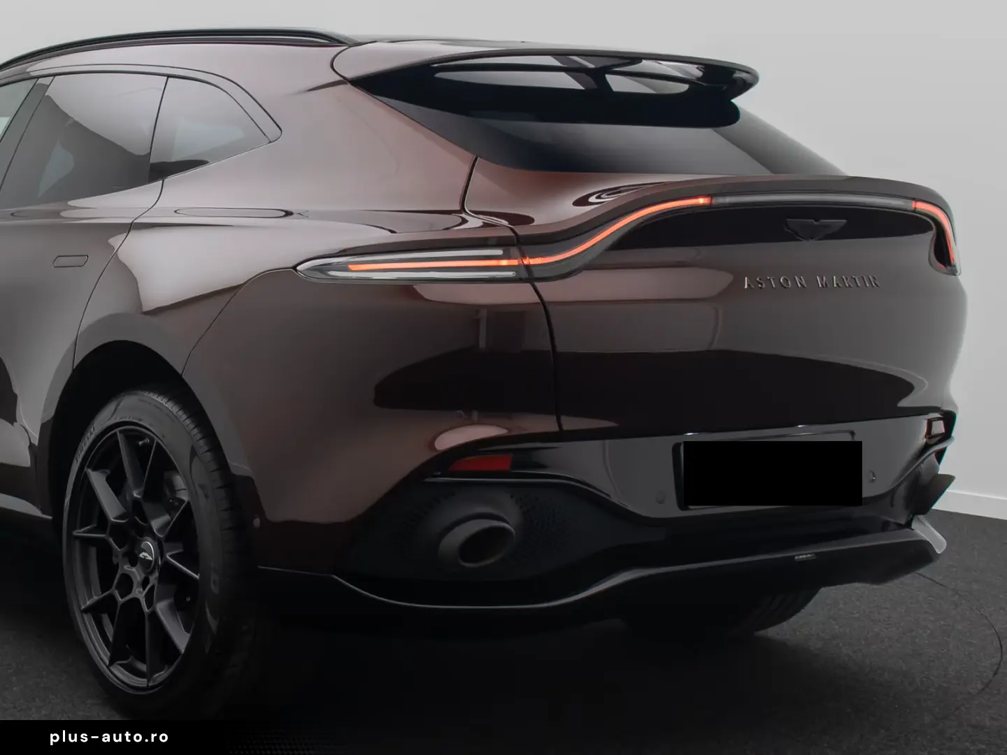 ASTON MARTIN DBX 4.0 V8 ACC 360  Bi-LED Elegance 22Zoll Voll