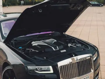 ROLLS ROYCE Ghost