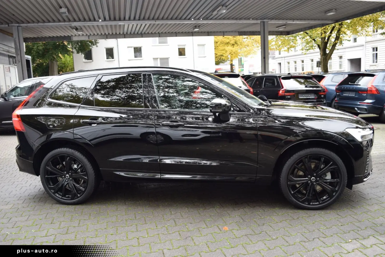 VOLVO XC60 T6 AWD Plus Black Edition