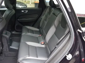 VOLVO XC60 T6 AWD Plus Black Edition