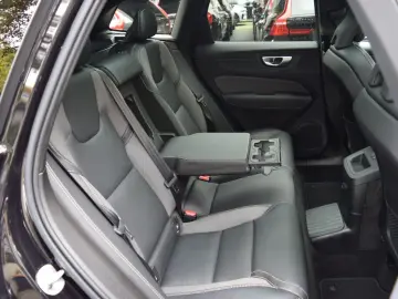 VOLVO XC60 T6 AWD Plus Black Edition