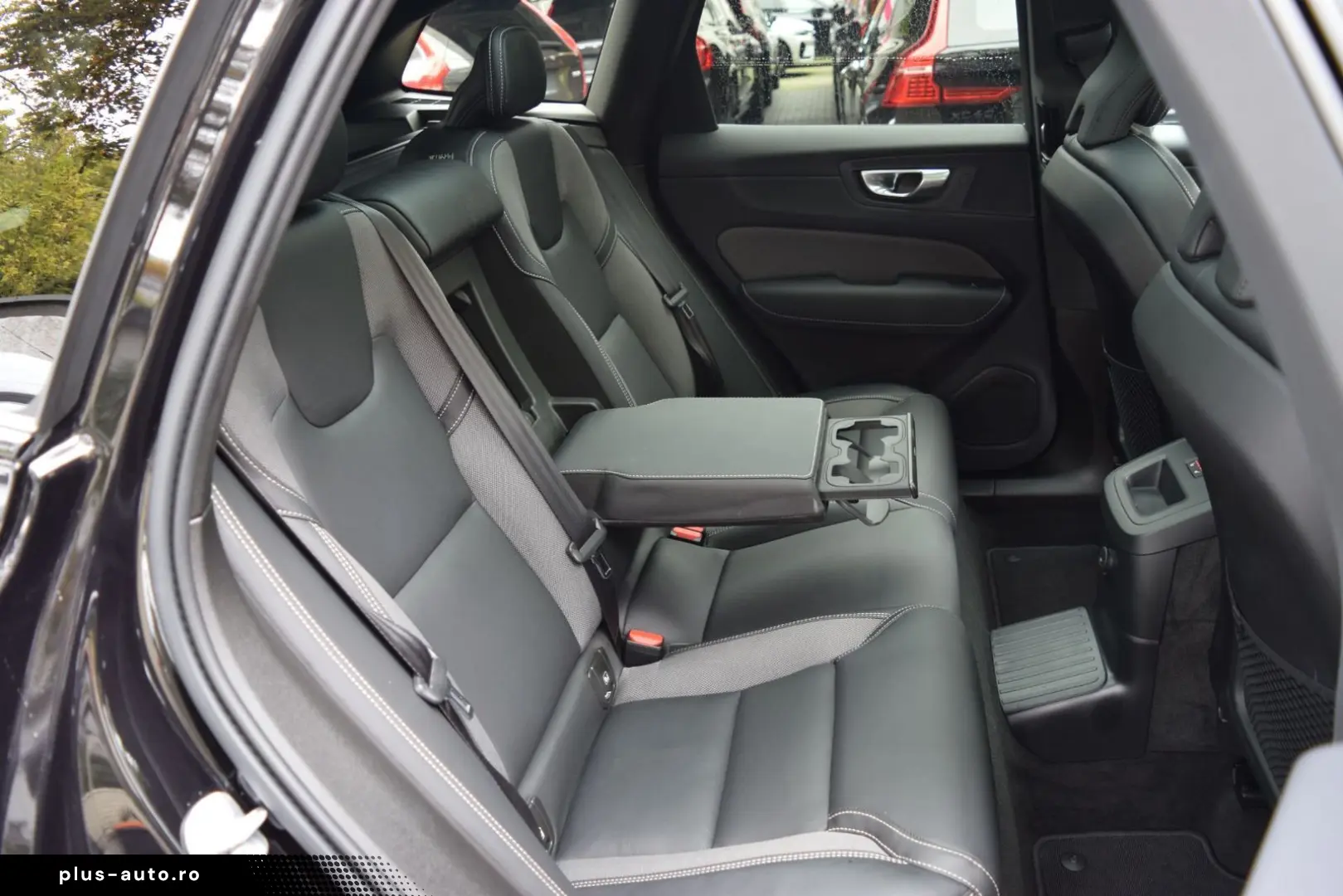 VOLVO XC60 T6 AWD Plus Black Edition