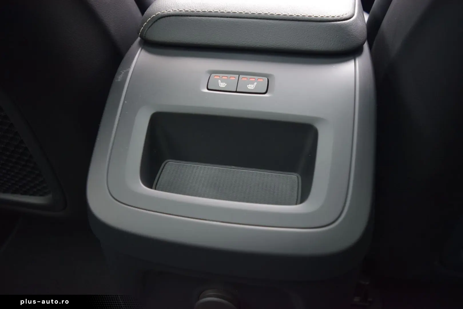 VOLVO XC60 T6 AWD Plus Black Edition