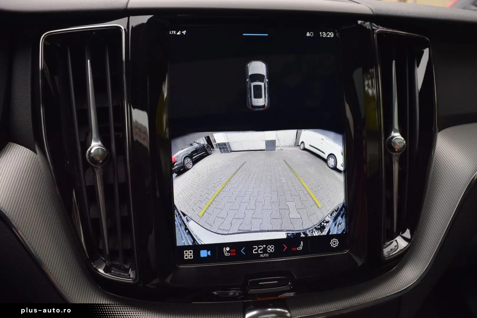 VOLVO XC60 T6 AWD Plus Black Edition