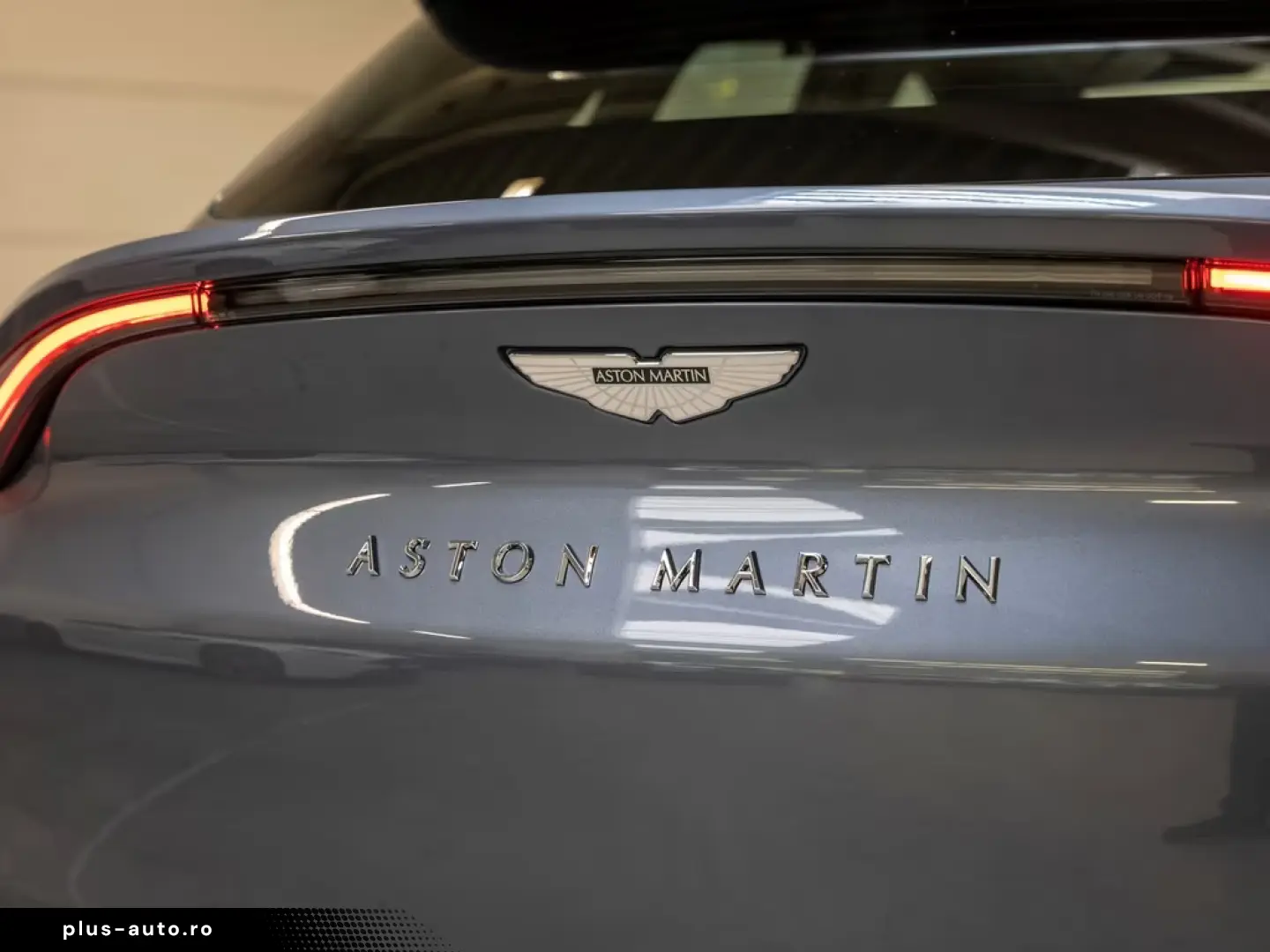 Aston Martin DBX